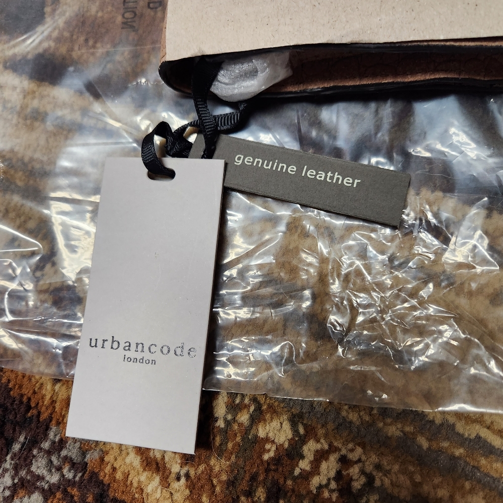Urbancode Leather crock purse - Picture 8 of 15